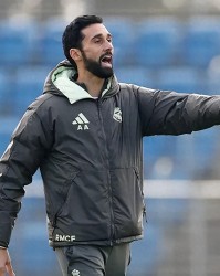 ayx sports-阿韦洛亚：穆里尼奥对我的影响很大，但我若效仿他将必败