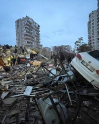 土耳其连发两次强震 多名运动员被埋废墟失联