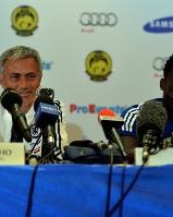 夺1欧冠&amp;两英超冠军！2005年的今天，切尔西签下加纳中场埃辛