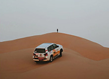 爱游戏-【球星集锦】库里17-18赛季精彩集锦：场均26.4+5.1+6.1！